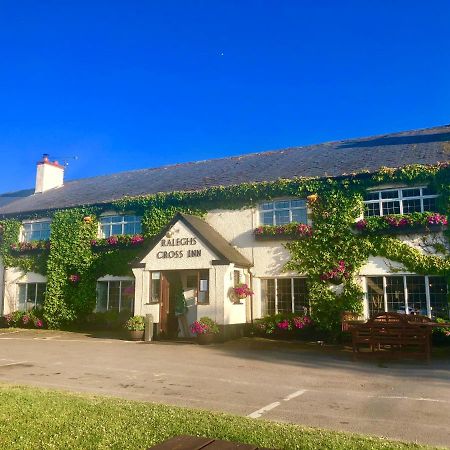 Raleghs Cross Inn Clatworthy Exterior foto